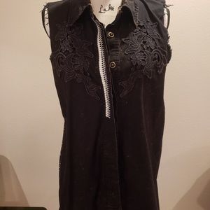 Gimmicks open back mixed media top